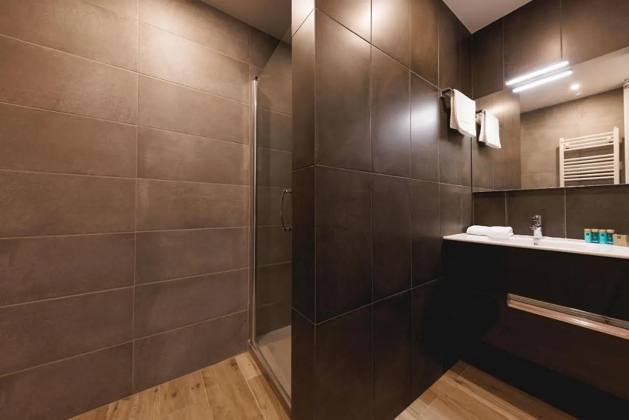Bravissimo Ciutadans, Comfortable 3-Bedroom Apartment Girona